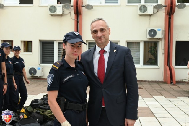 DSC_9885.jpg