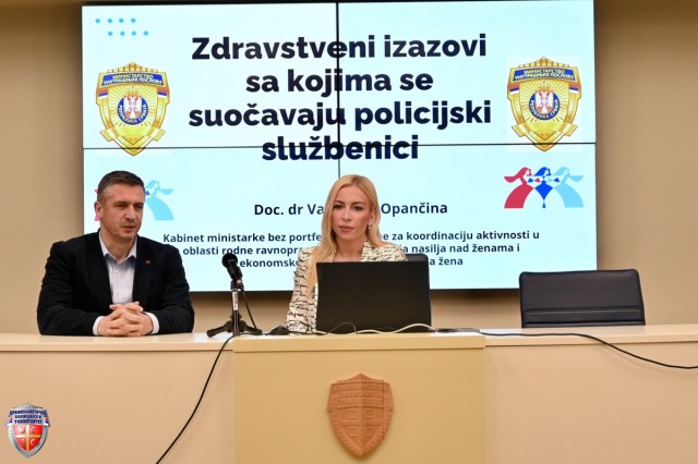 NASLOVNA~106.JPG