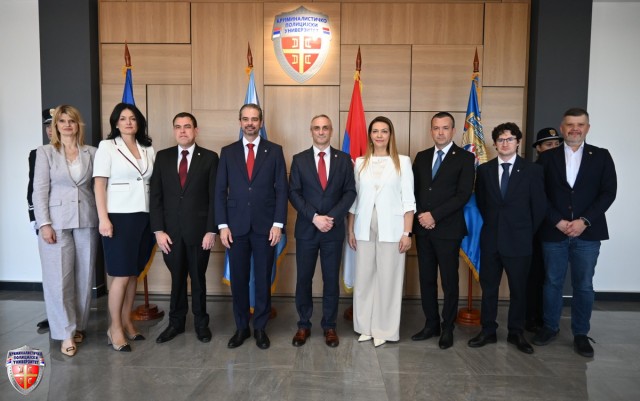 NASLOVNA~143.JPG